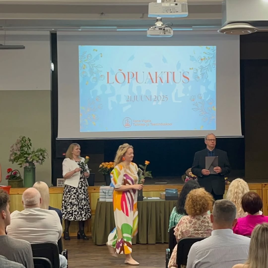 #Ididit #qualified #ceramicist #happypuppy